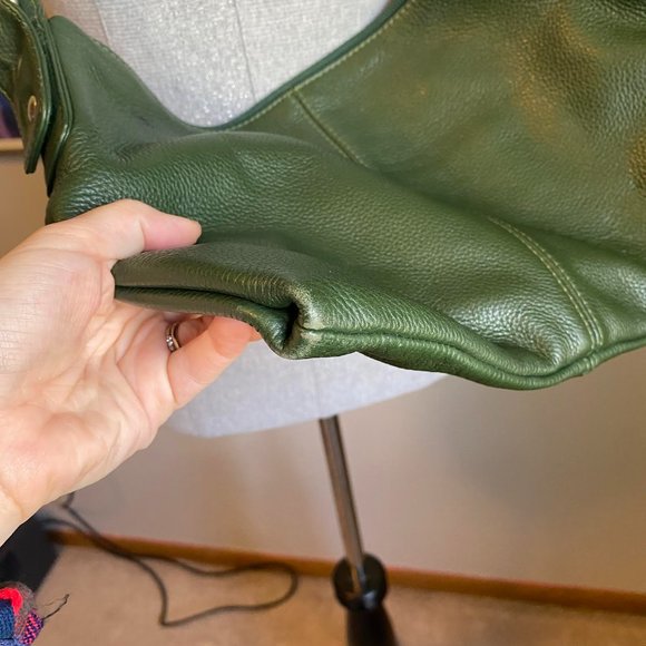 Green Leather HOBO purse - Picture 8 of 8